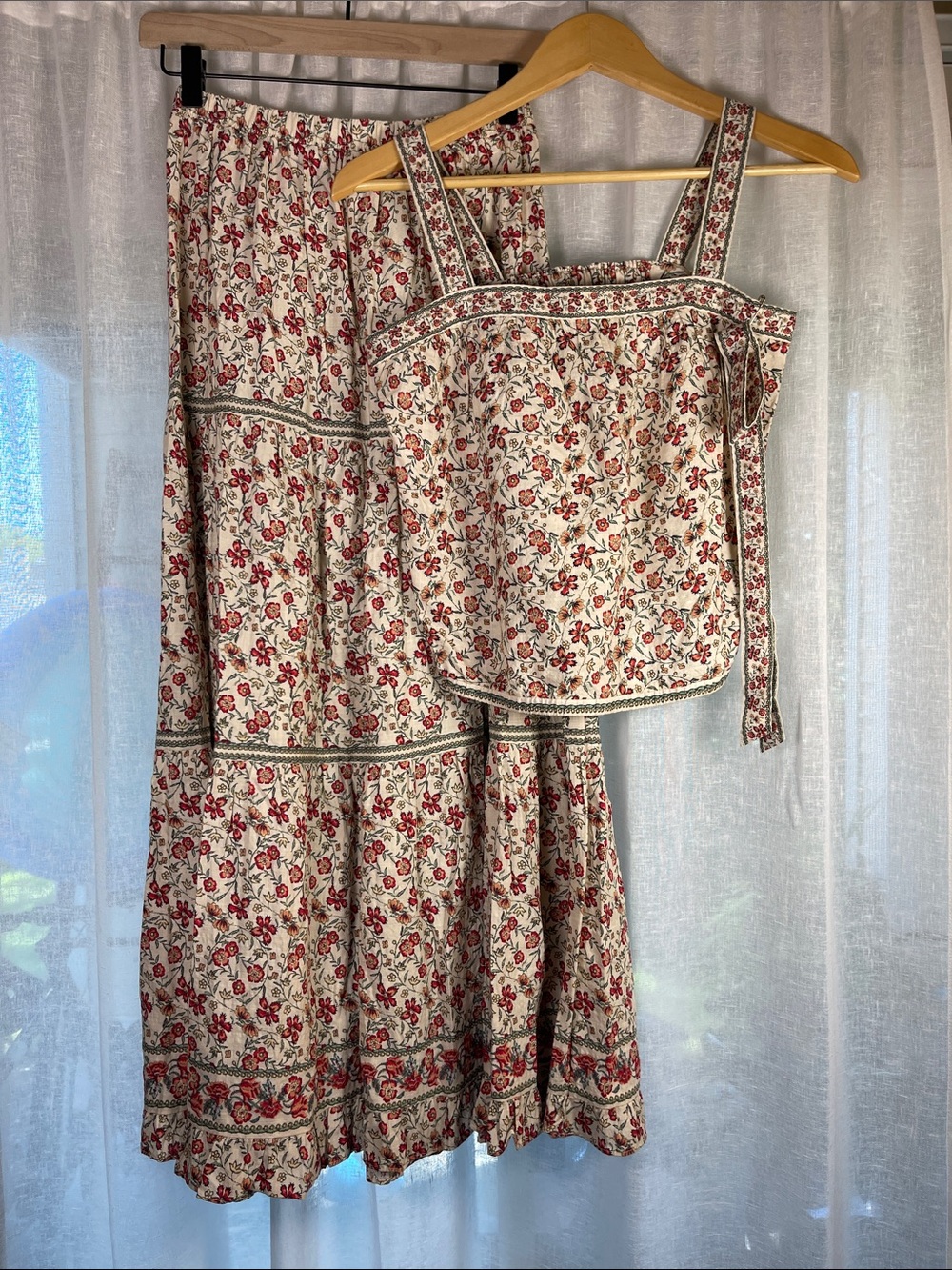 Floral Tiered Cotton Skirt Set - Cream with Red Floral